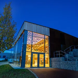 Oekohotel Aus Holz Alea Eco Hotel